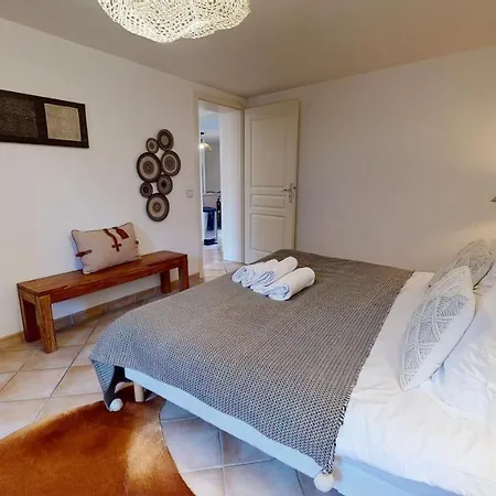 Sous Les Tilleuls Parking Hypercentre 4-6 Personnes شقة كولمار