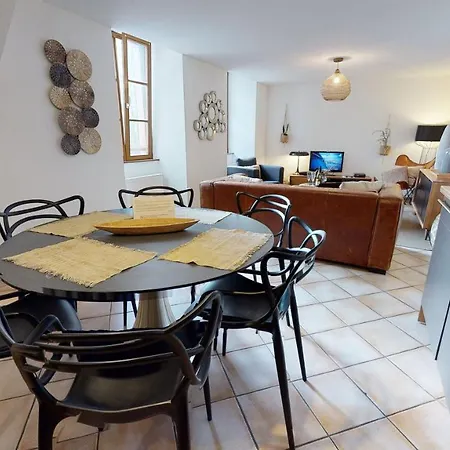 Sous Les Tilleuls Parking Hypercentre 4-6 Personnes كولمار